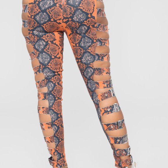 Slither Through Buckle Pants - Picture 2 of 3